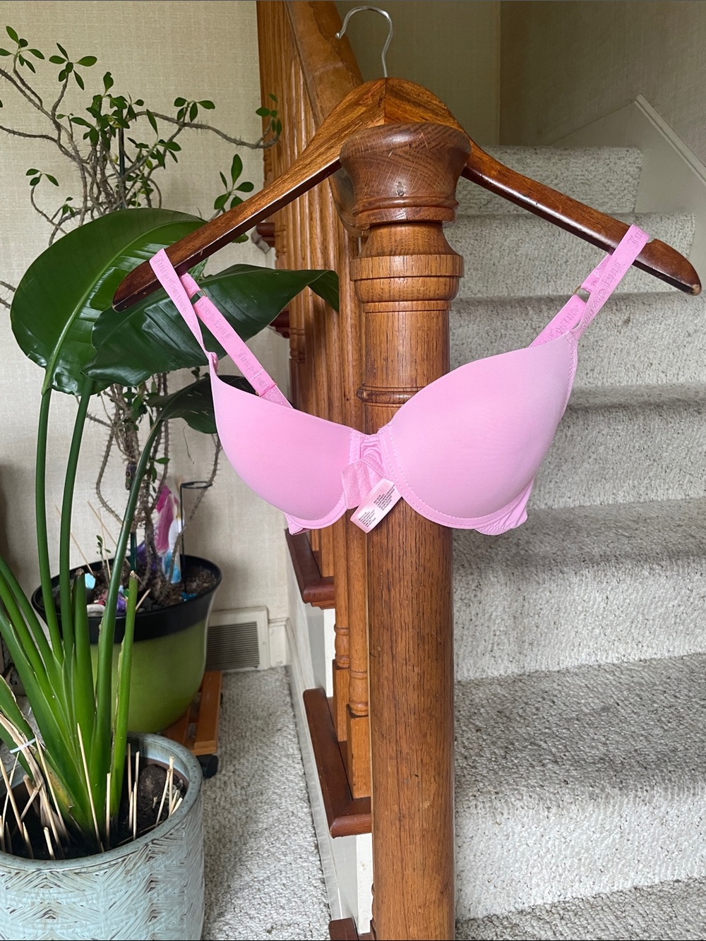 Juicy Couture Light Bubblegum Pink Bra